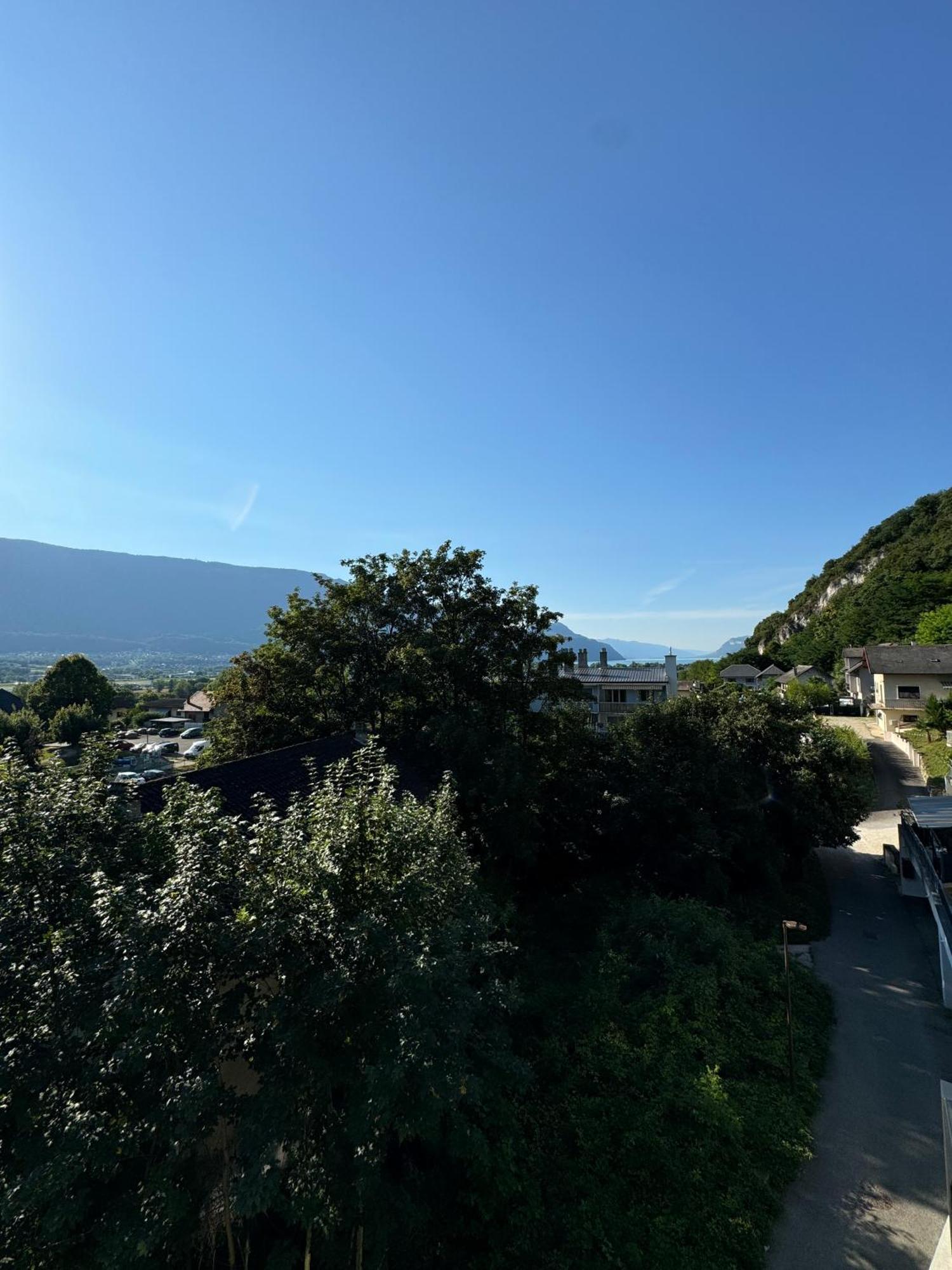 Magnifique Appartement Vue Lac - 5 Personnes Voglans Exterior photo